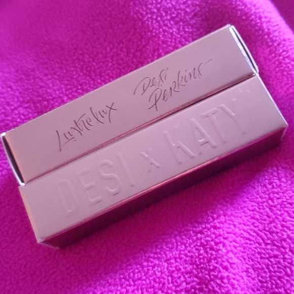 Dose of Colors Desi x Katy Over The Top Lipgloss - Picture 4 of 4